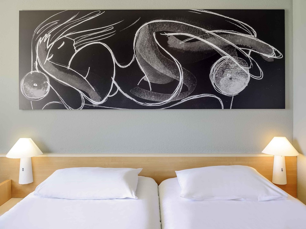 Ibis Augsburg Koenigsplatz photo4