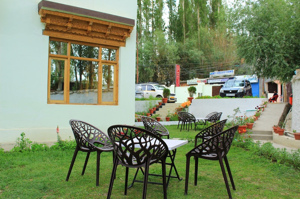 Royal Holiday Leh 25/43