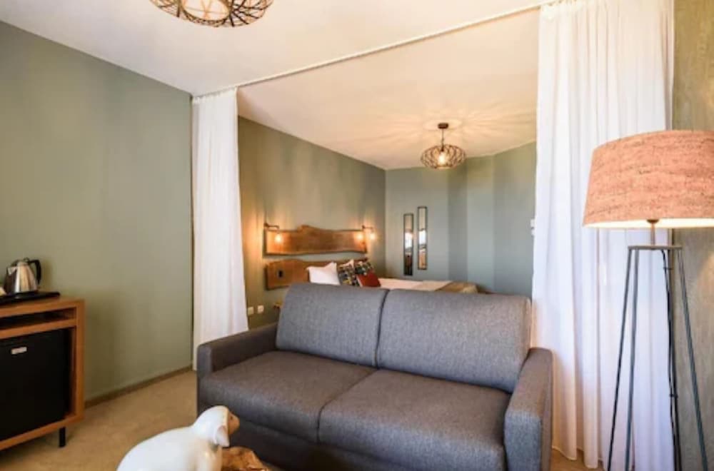 Lobby at Baya Hotel & Spa, CAPBRETON