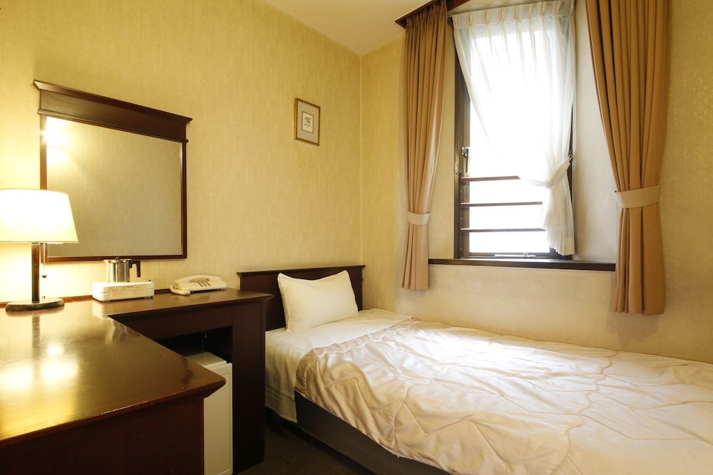 Hotel Hanakomichi 12/63