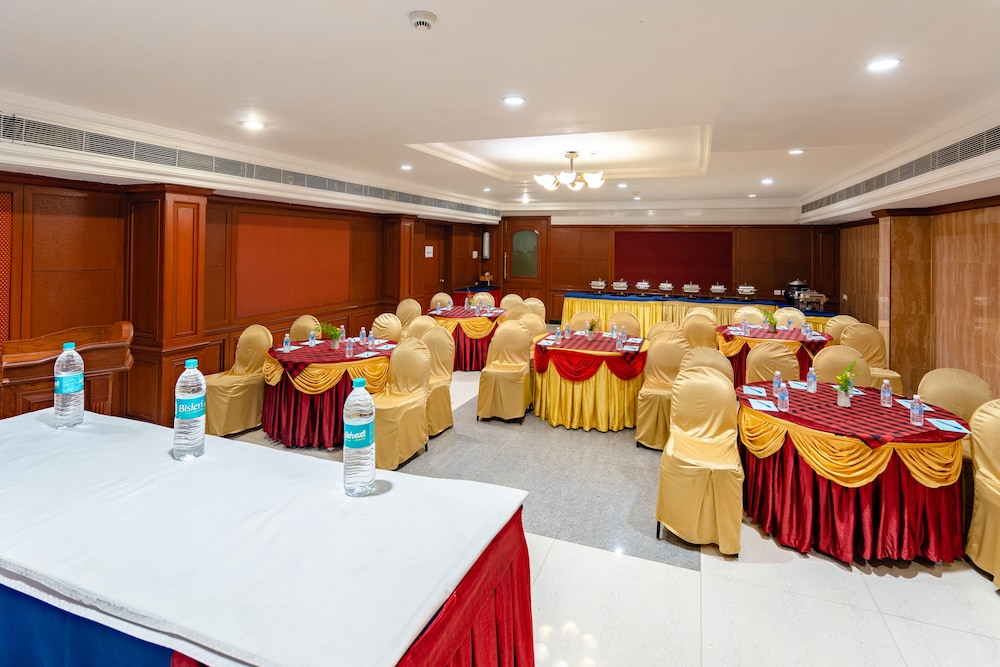 Annamalai International Hotel 42/50