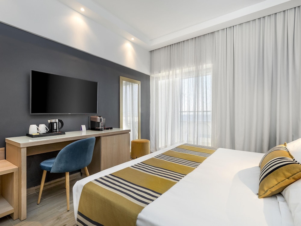 Mercure Rhodes Alexia Hotel & Spa 70/78