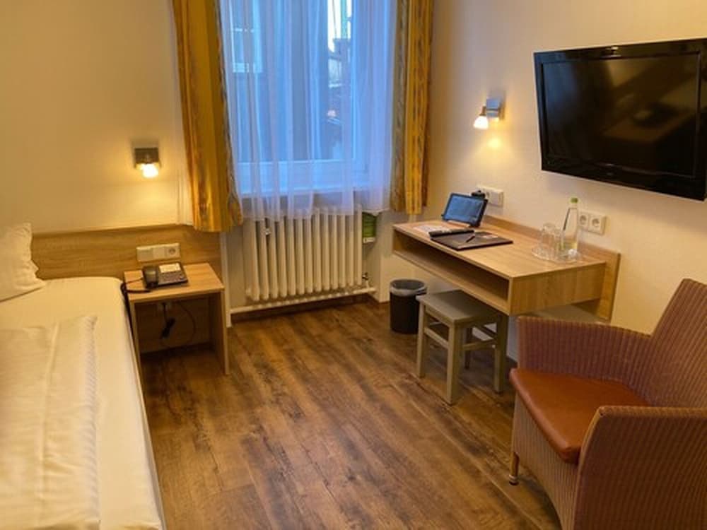 Hotel Gasthof Zum Storch 22/42