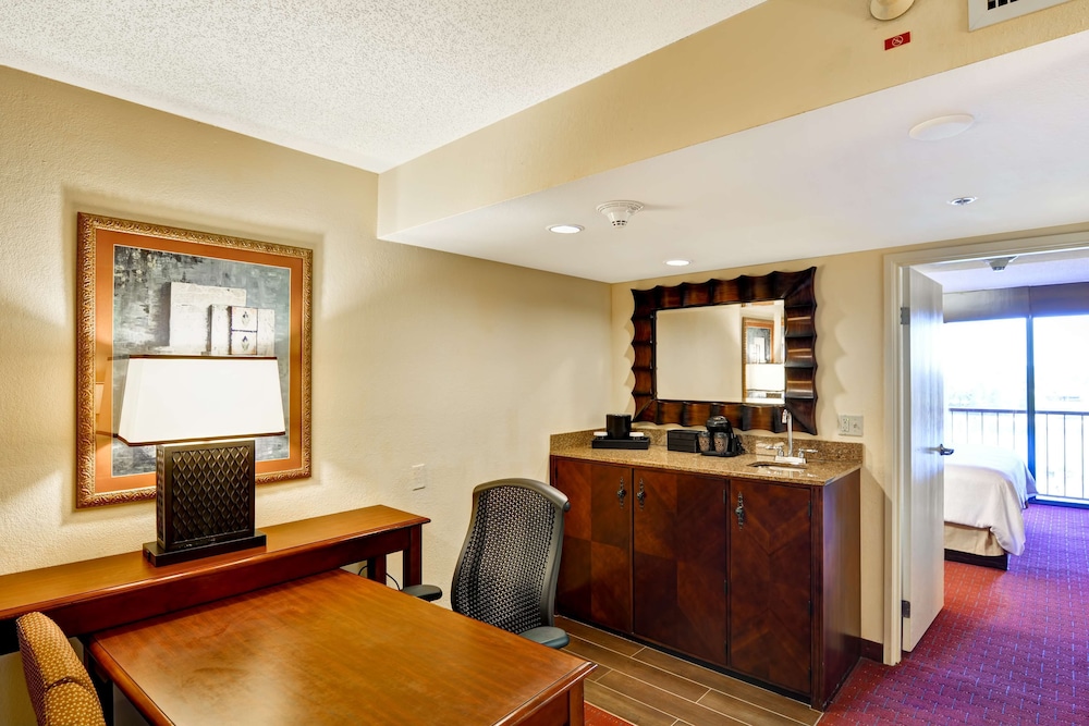 Embassy Suites by Hilton Orlando North 34/54