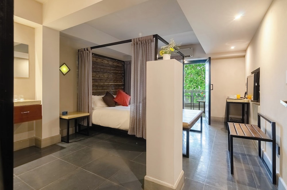Prodeo Hotel Lounge 32/70