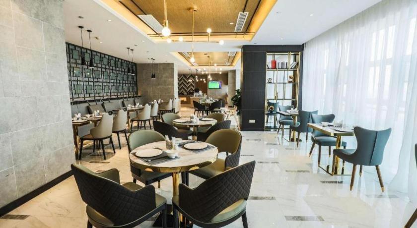 Magnotel (Tongxiang Shimao Center) 41/49