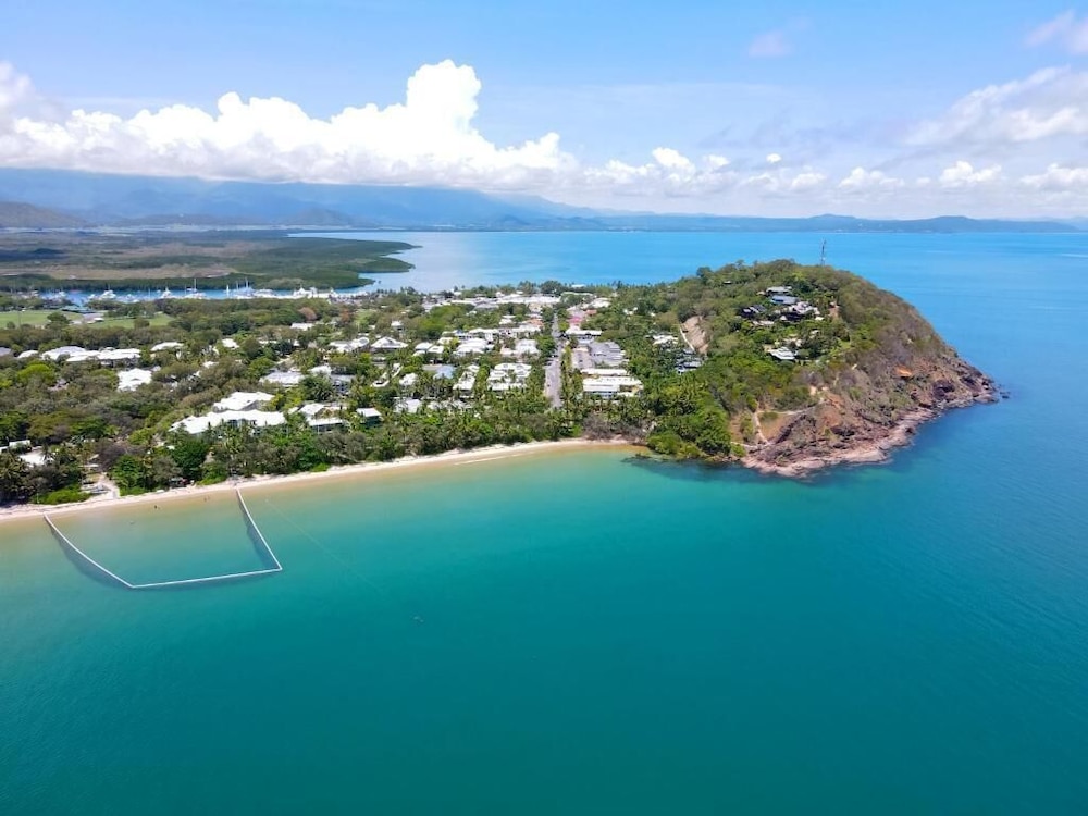 Silkari Reflections of Port Douglas 49/51