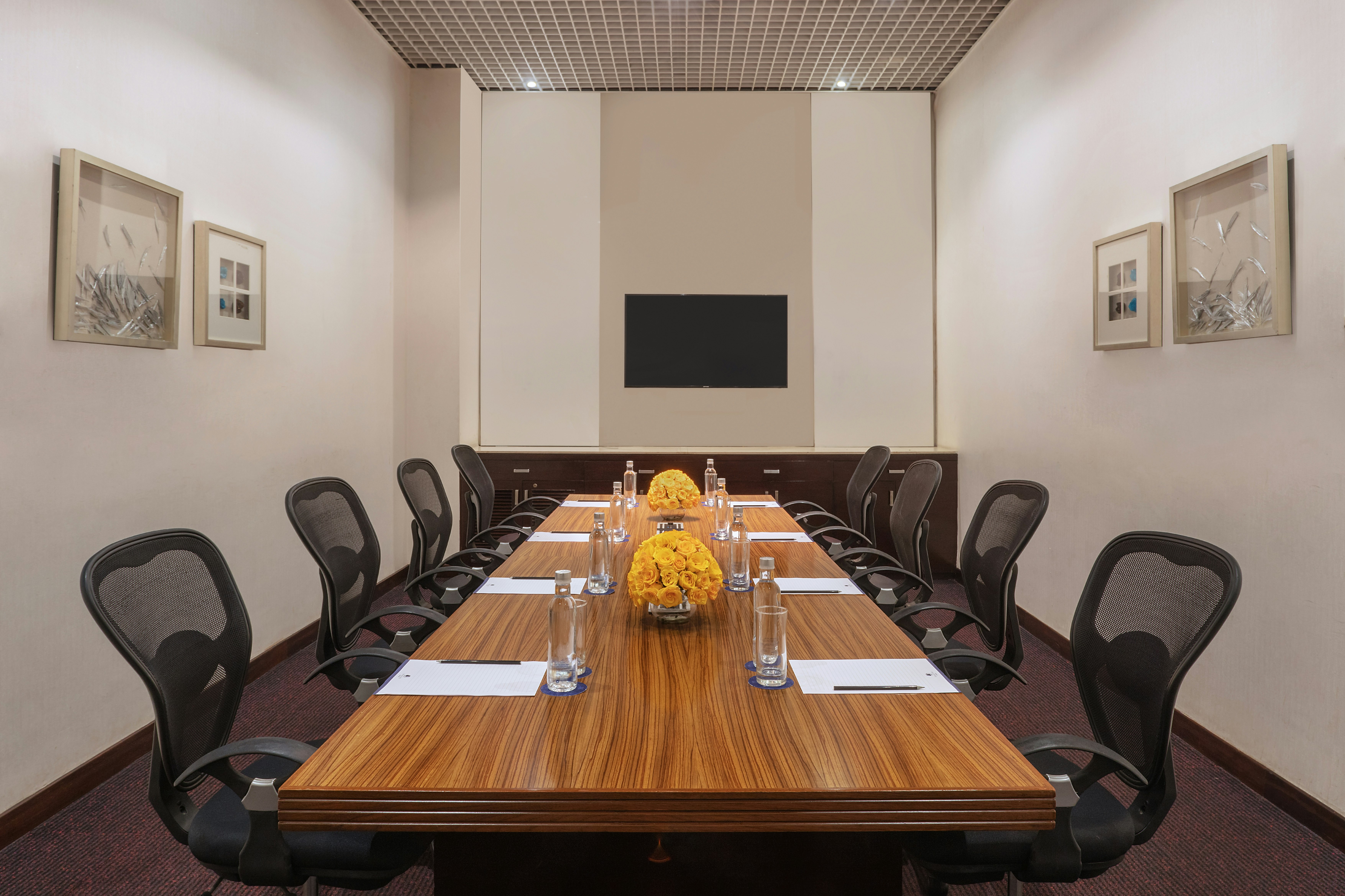 DoubleTree by Hilton Gurugram Baani Square 43/47