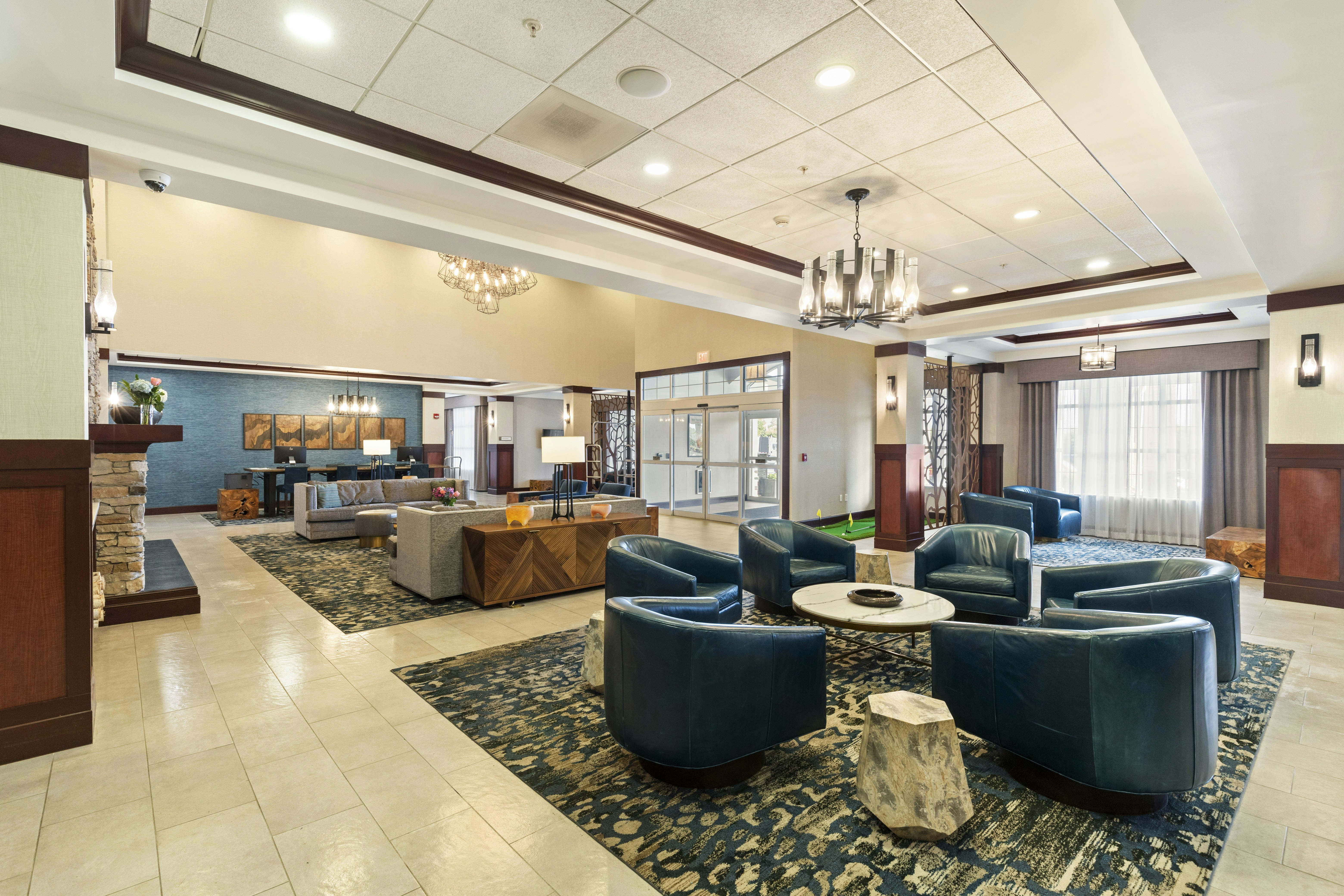 Doubletree By Hilton Front Royal Blue Ridge Shadows 9/25