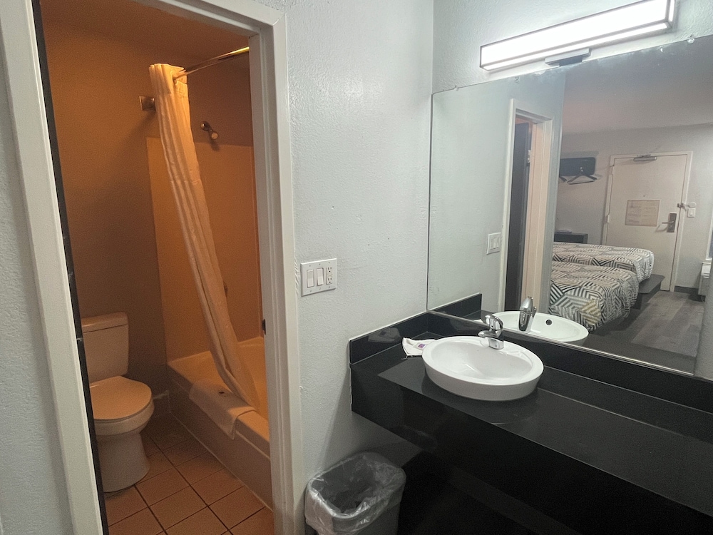 Motel6 Augusta, GA 64/65