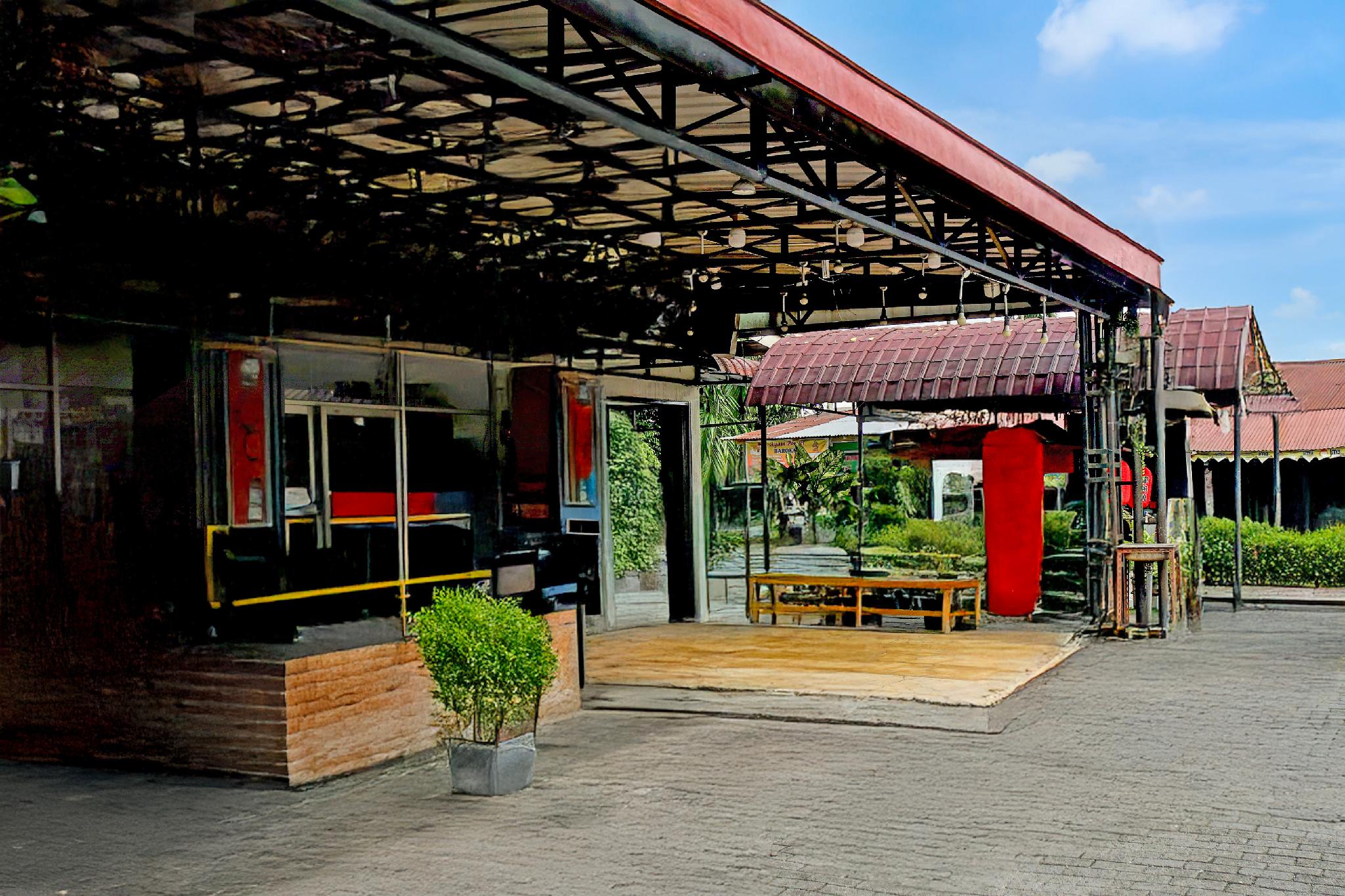 Hotel O Medan near Universitas Sumatera Utara formerly Surya Residence 42/42