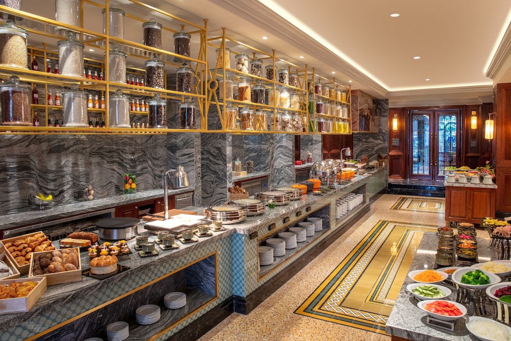 Silk Path Grand Hue Hotel 35/50