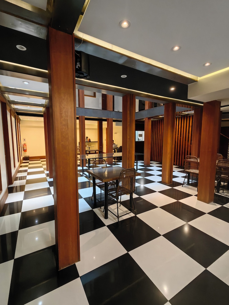 Lobby at Concha y Toro 33, SANTIAGO - CL