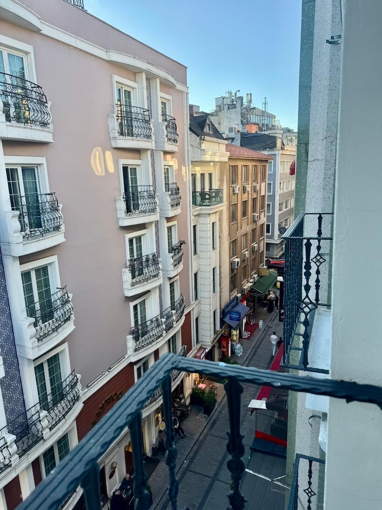 Sirkeci Quietness Hotel 40/50