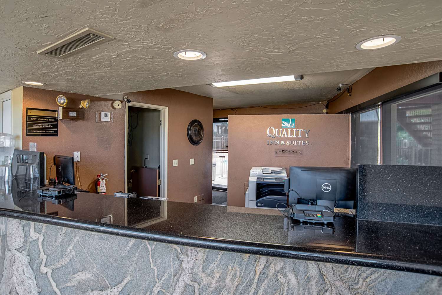 Quality Inn & Suites Phoenix NW - Sun City 2/18