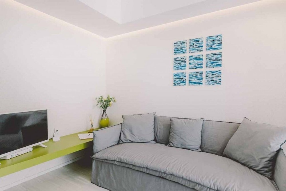 Suite 10 Home Design & Spa 45/69