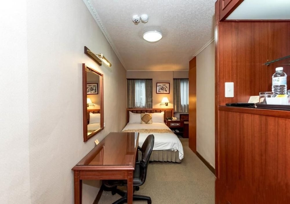 First Hotel 41/53
