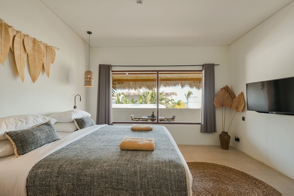 Amber Lombok Beach Resort 17/49
