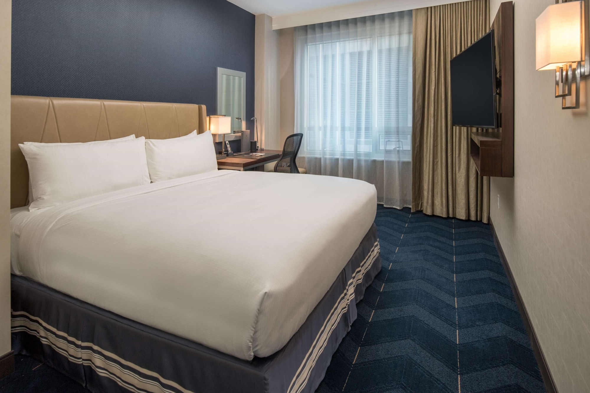 Urban, Suite, King and Queen Bed, Kitchenette