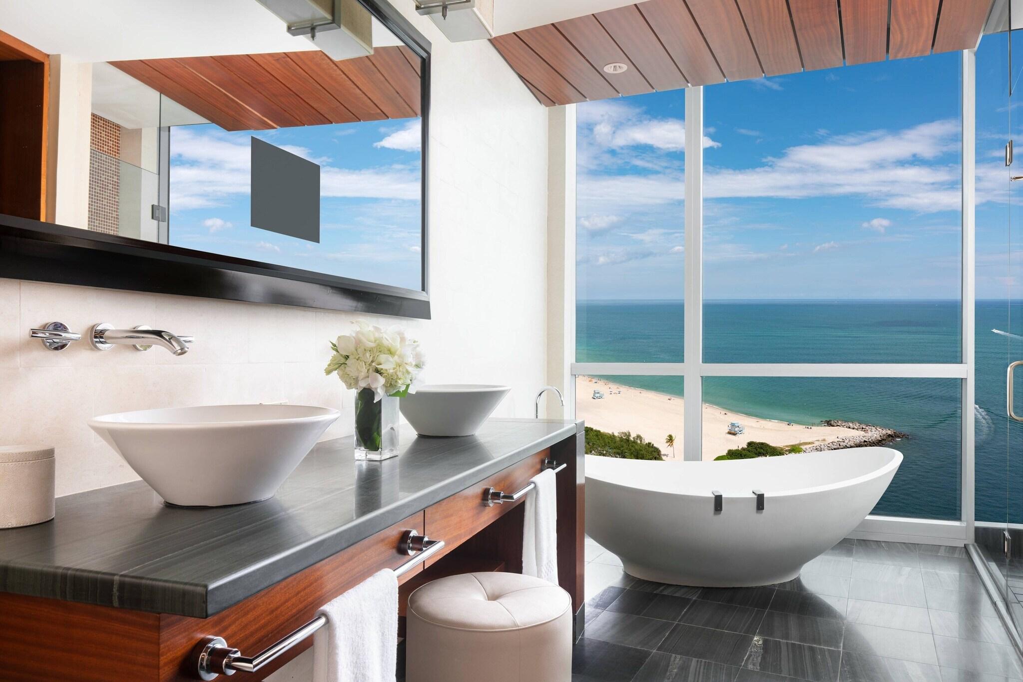غرفة رباعية بإطلالة، Ritz Carlton Bal Harbour 2/2