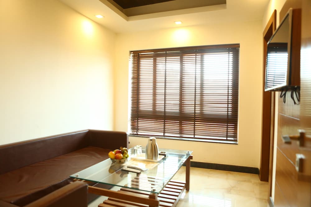 Oyo Rooms Mussoorie Library 21/38