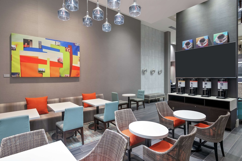 Hampton Inn & Suites Atlanta Buckhead Place Ga 31/44