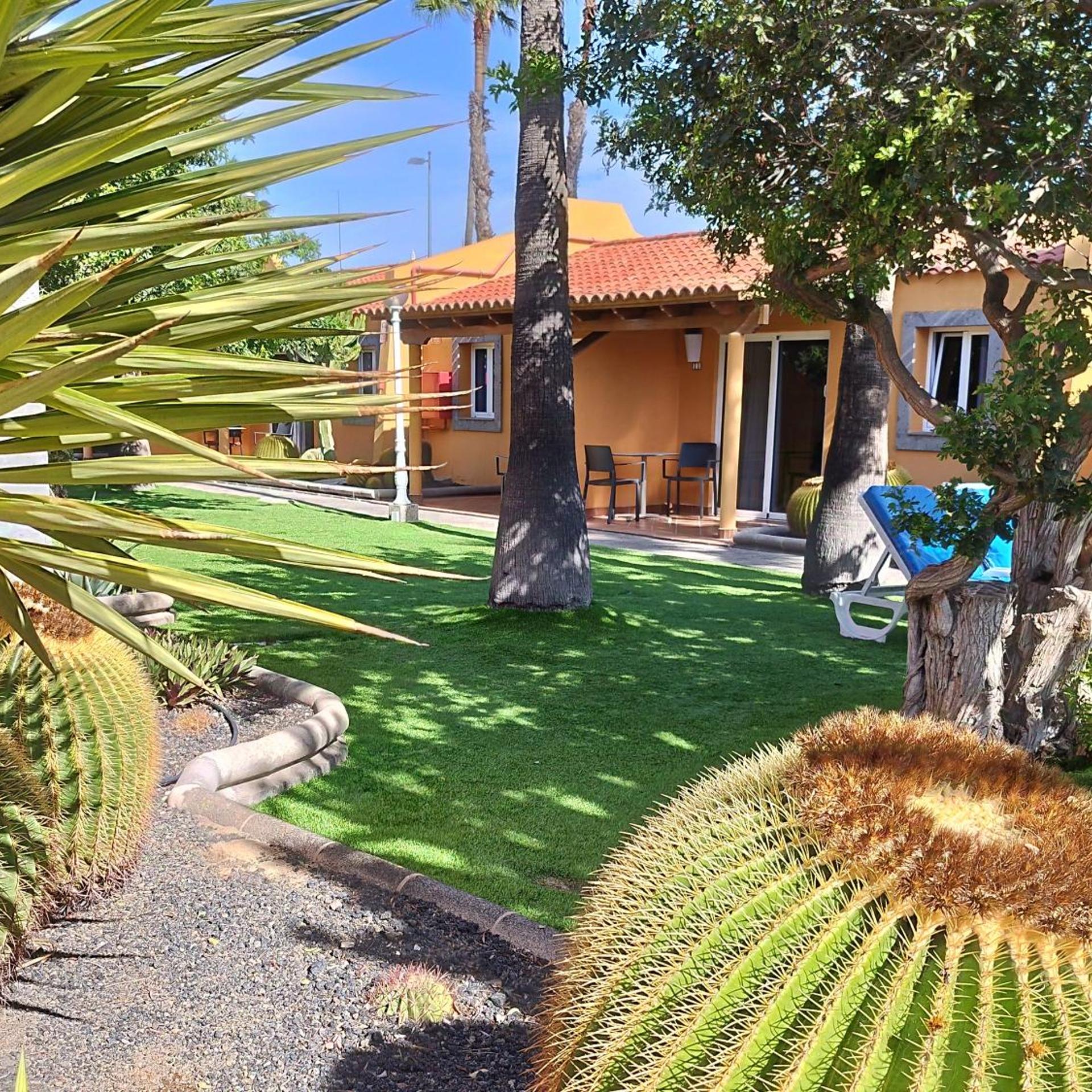 Los Almendros - Adults Only 32/37