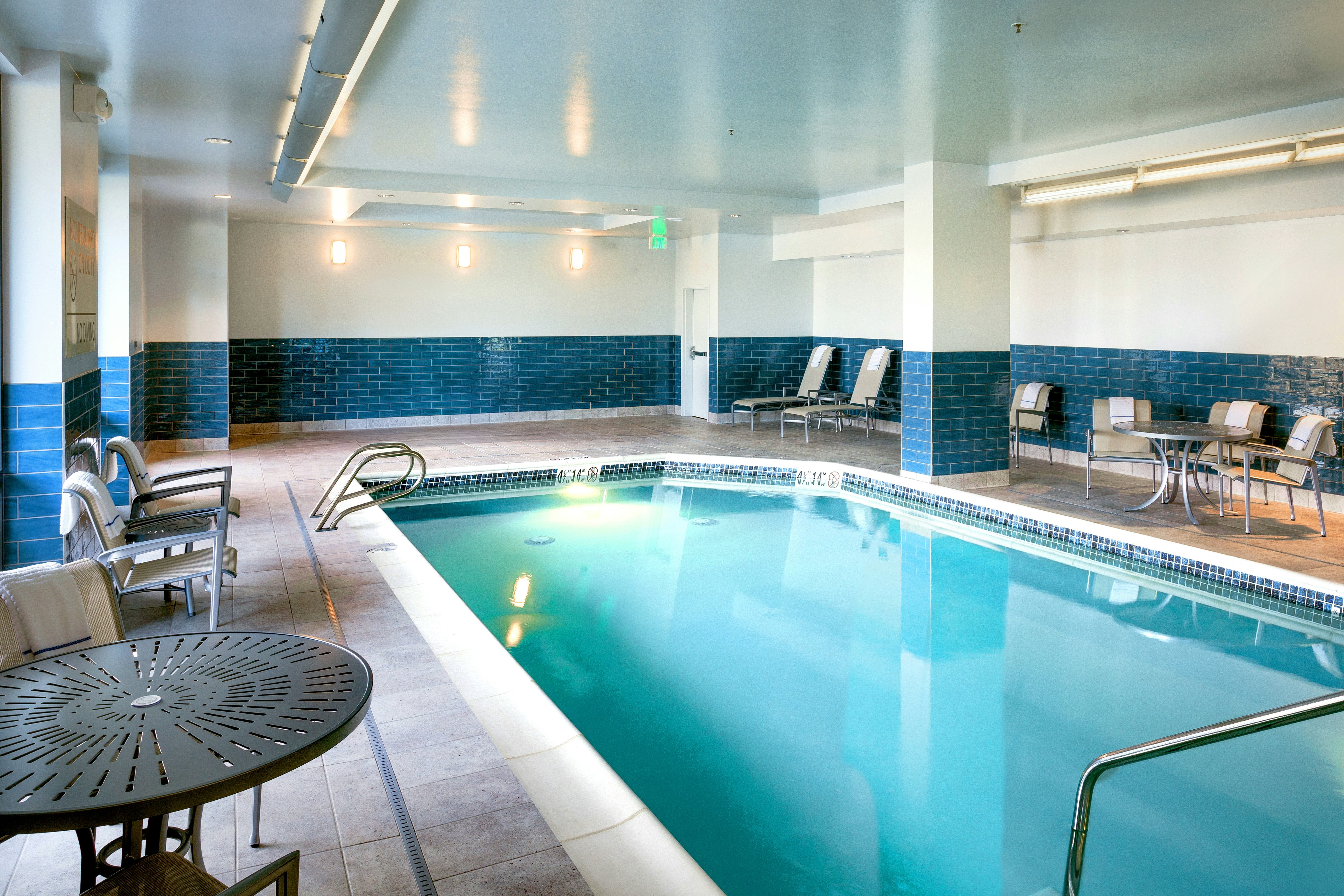 Hampton Inn Suites By Hilton Seattle Northgate 23/53