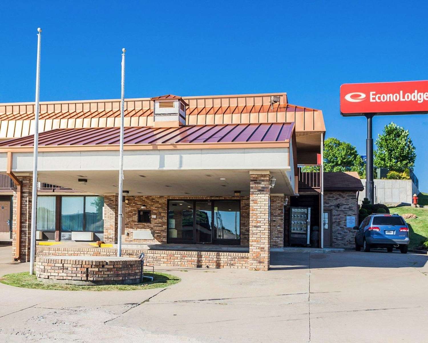 Econo Lodge Jefferson City 4/41