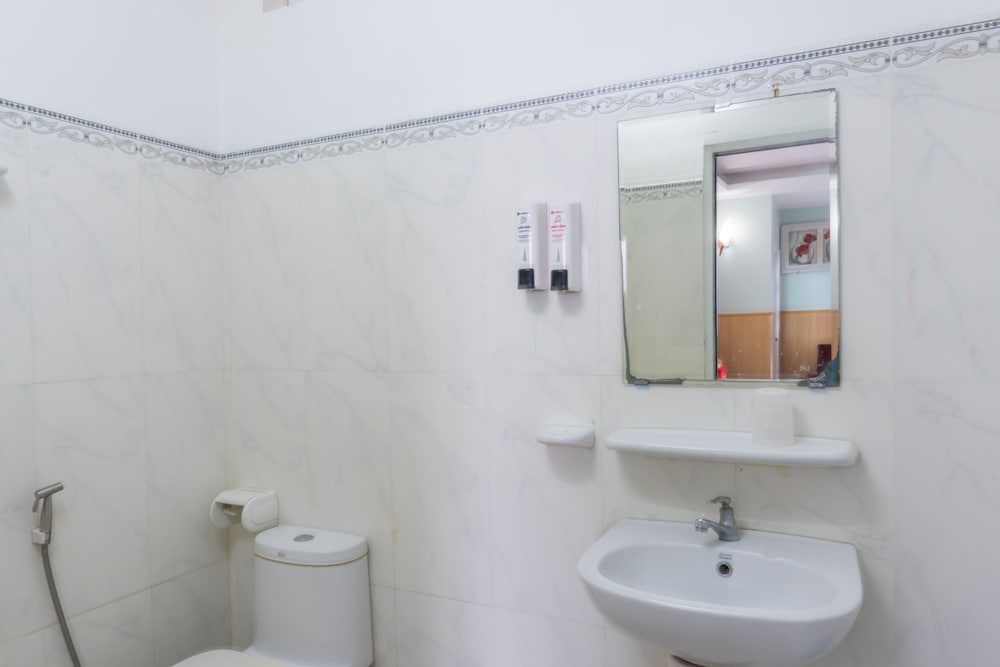 Tuyet Lan Hotel 59/63