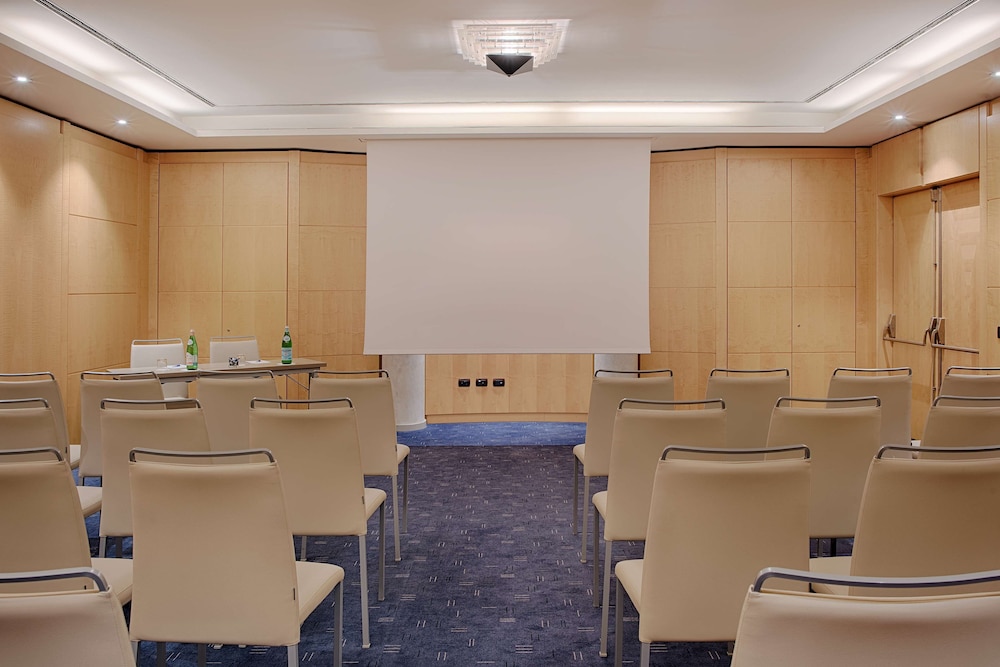 Hotel NH Lecco Pontevecchio 40/50