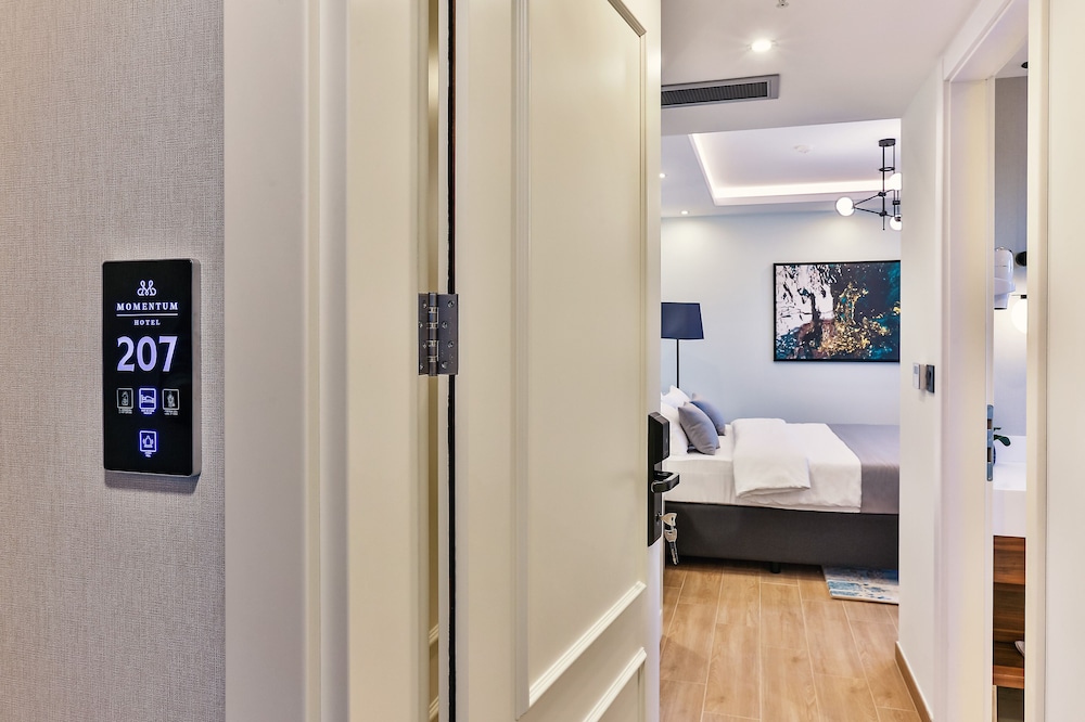 BOUTIQUE HOTEL MOMENTUM by Aycon 170/195