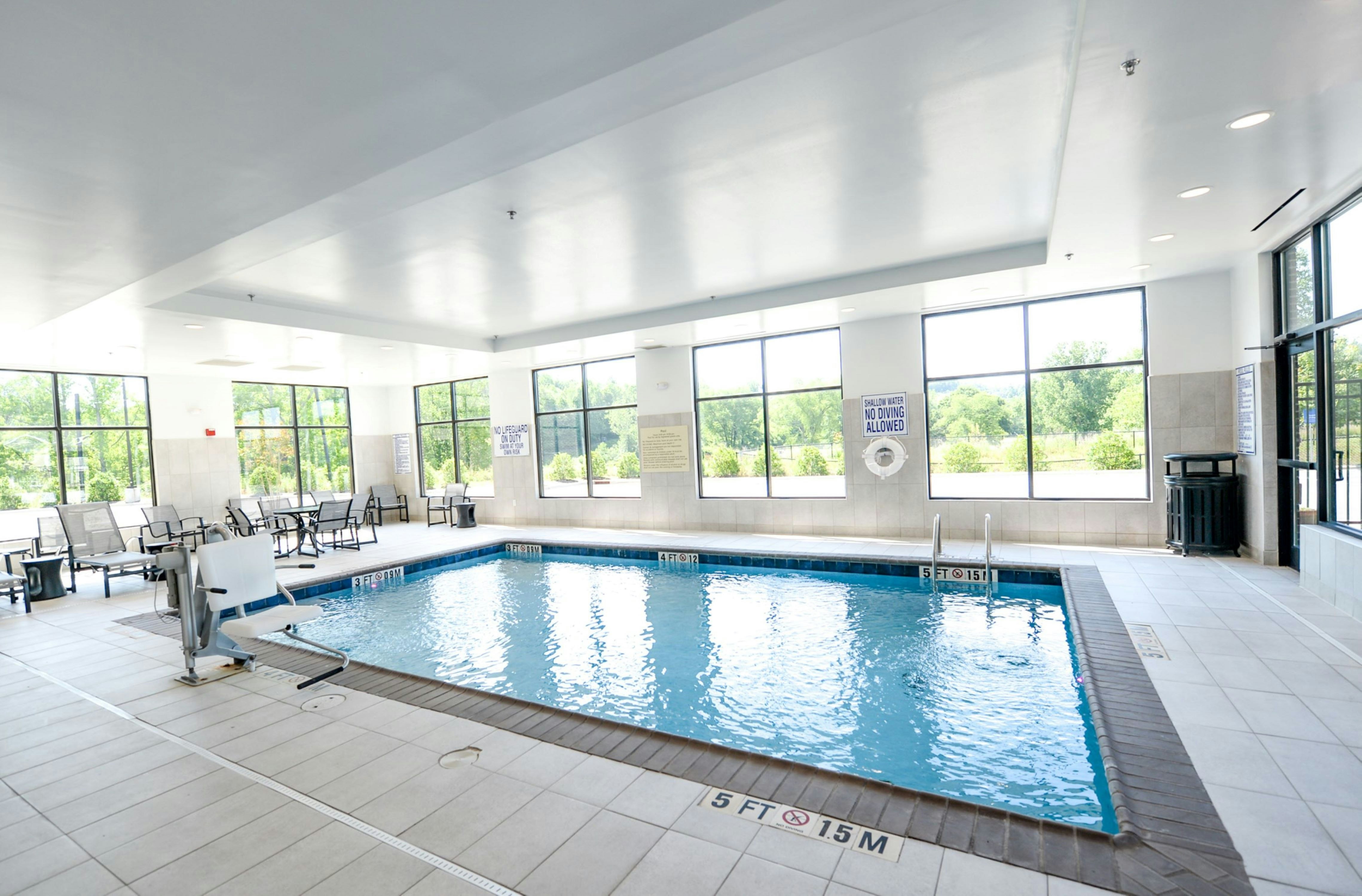 Hampton Inn Suites Lenoir Nc 50/76