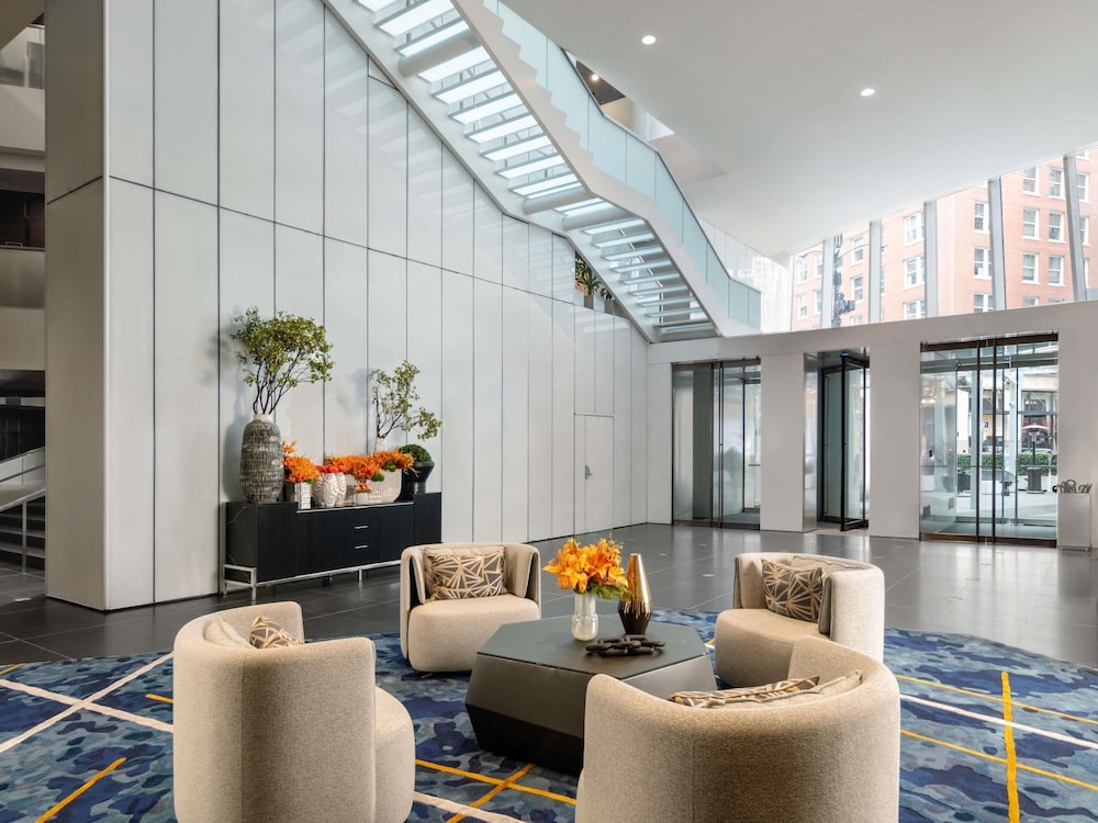Sofitel Chicago Magnificent Mile 28/50