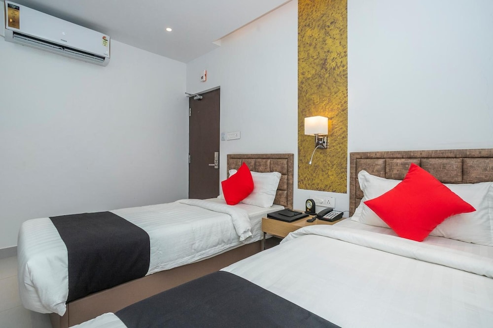 Vihaari 24 Business Hotel 25/57