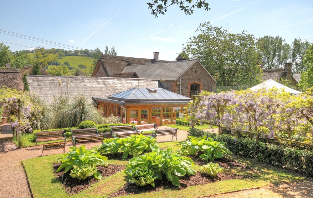 Bickleigh Castle Hotel - Castle 59/64