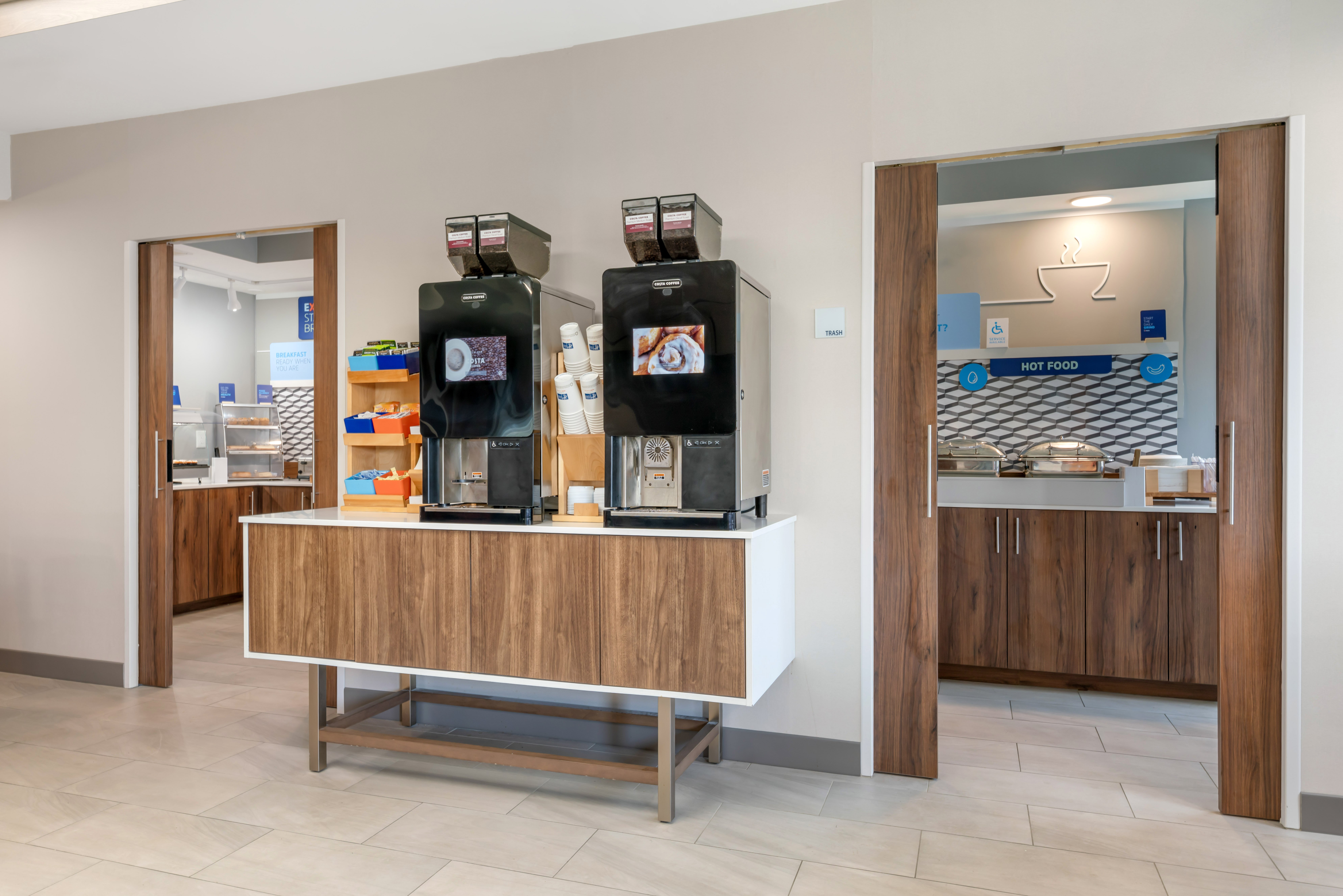 Holiday Inn Express Deforest Madison Area, an IHG Hotel 9/65