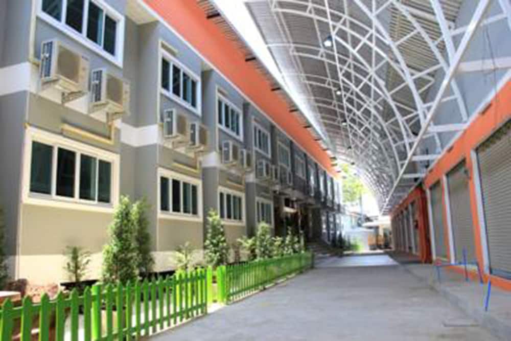 Panmanee Hotel 4/35
