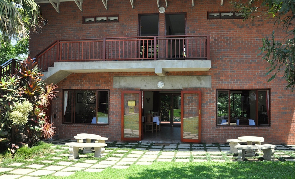 Birds of Paradise B&B 1/46