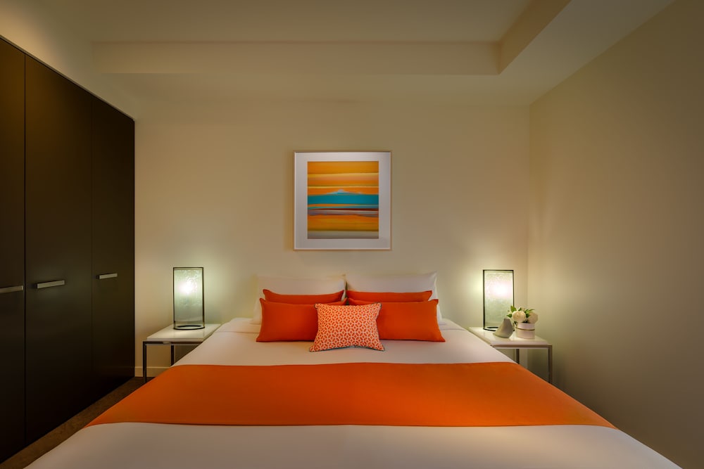 TRIBECA SERVICED APARTMENTS 10/47