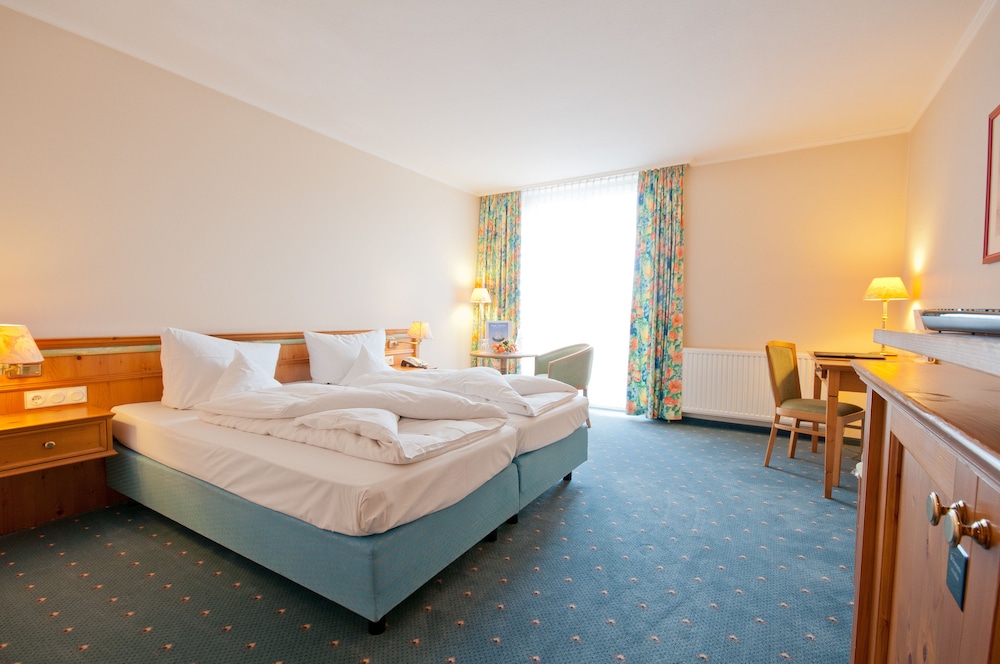 Parkhotel Altmuhltal 10/50