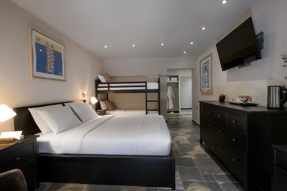 Piraeus City Hotel 13/63