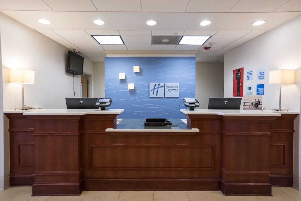 Holiday Inn Express Hotel & Suites Vicksburg 10/74