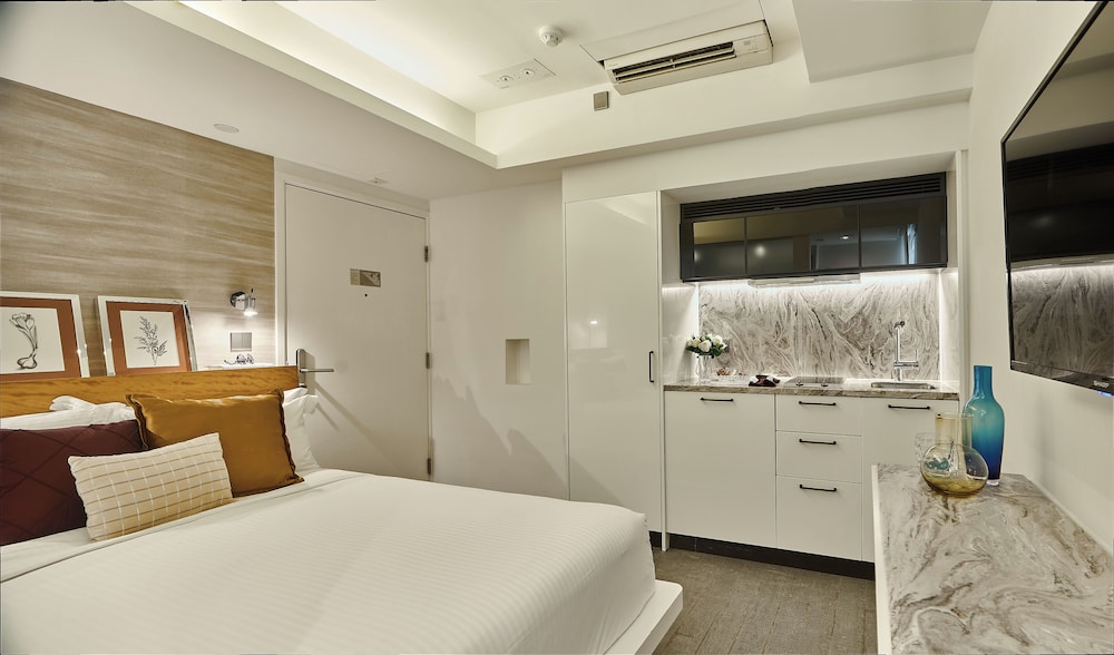 V Causeway Bay Hotel 7/35