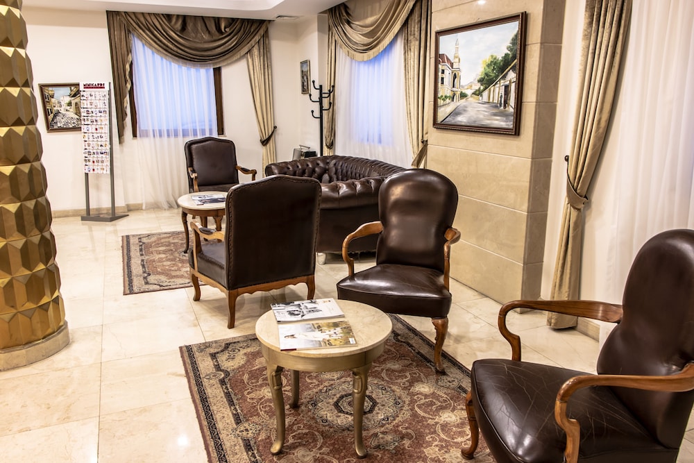 Atropat Old City Hotel 65/71