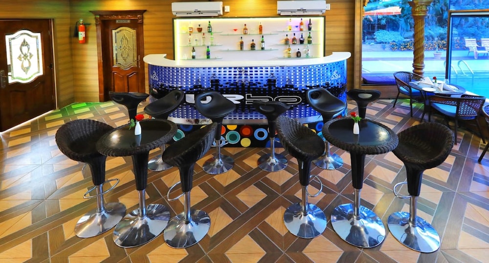 JalMahal Resort &amp; Spa 59/72