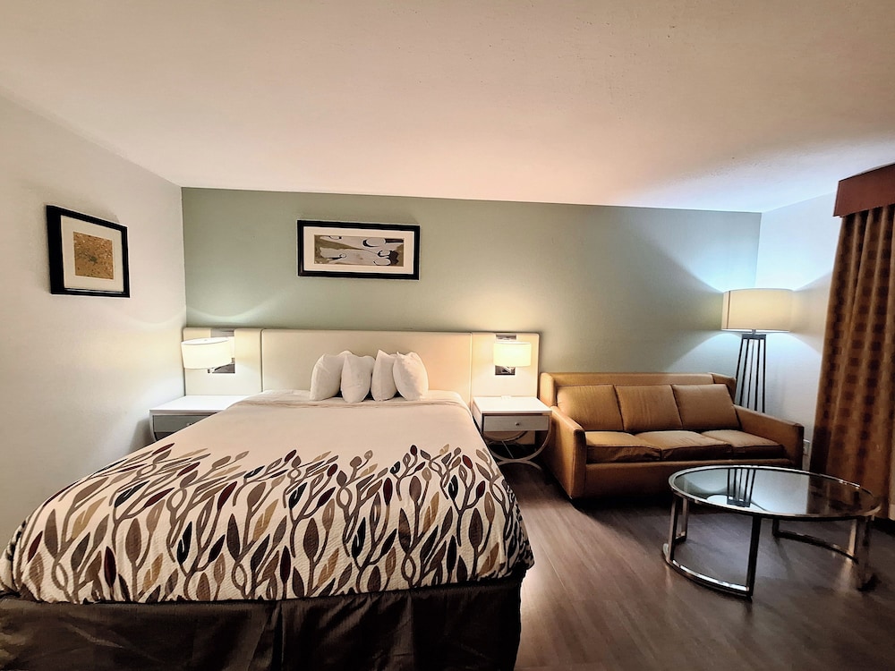 Travelodge by Wyndham Indianapolis Speedway 18/50