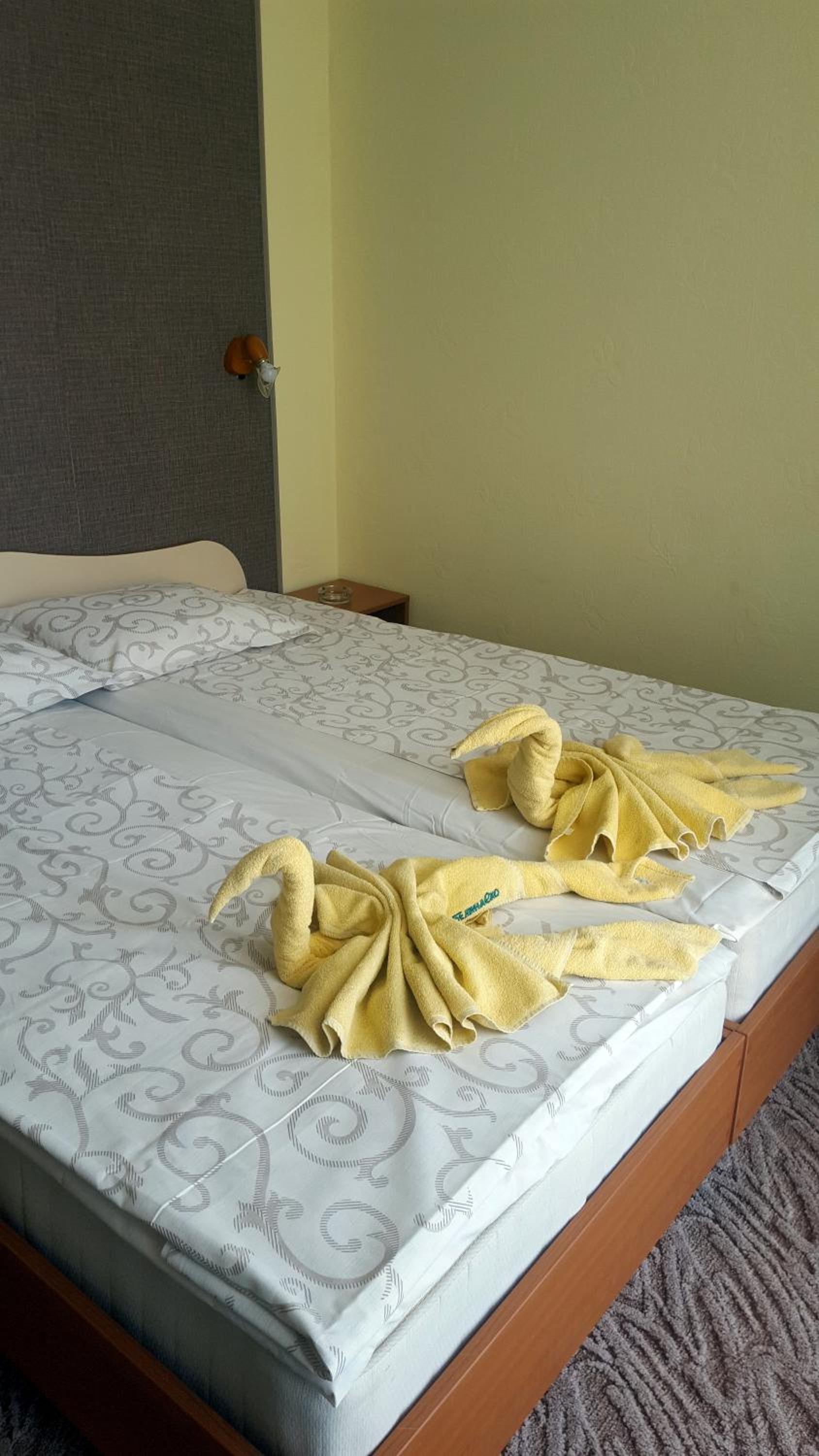 Balaton Hotel 27/52