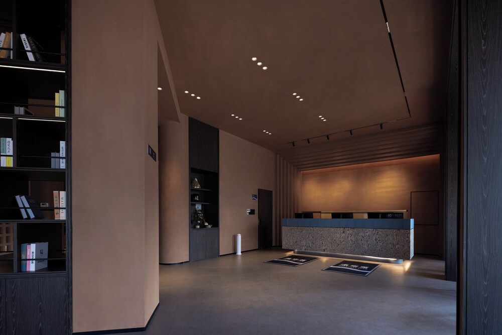 CNHOL RADIENT HOTEL (Shenzhen International Convention and Exhibition Center Branch) 7/42