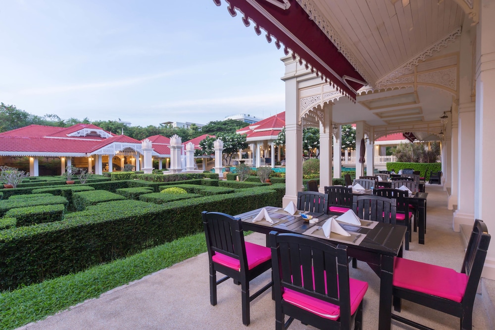 Wora Bura Hua Hin Resort And Spa 50/75